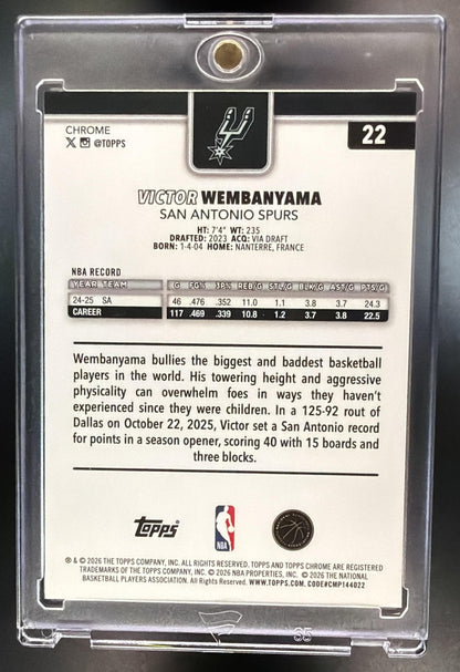 2025-26 Topps Chrome Update Victor Wembanyama #22 Green Ray Wave Refractor /99