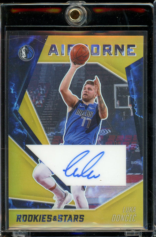 2020-21 Rookies & Stars Luka Doncic Airborne Gold Auto /10